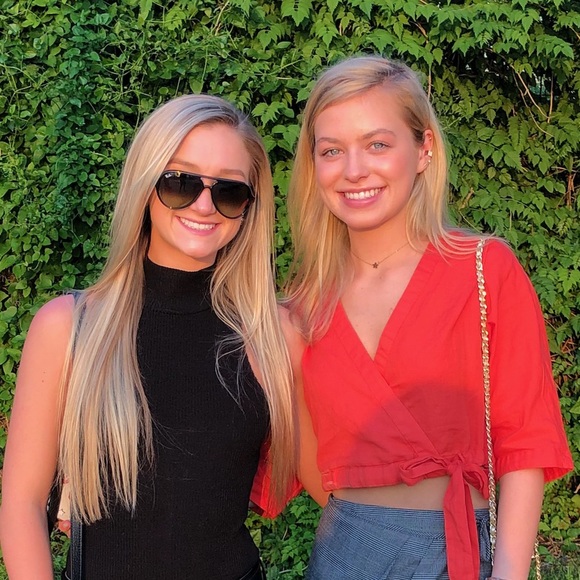 Meet your Posher, Molly - Picture 1 of 1